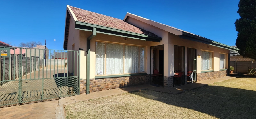 3 Bedroom Property for Sale in Ellaton North West